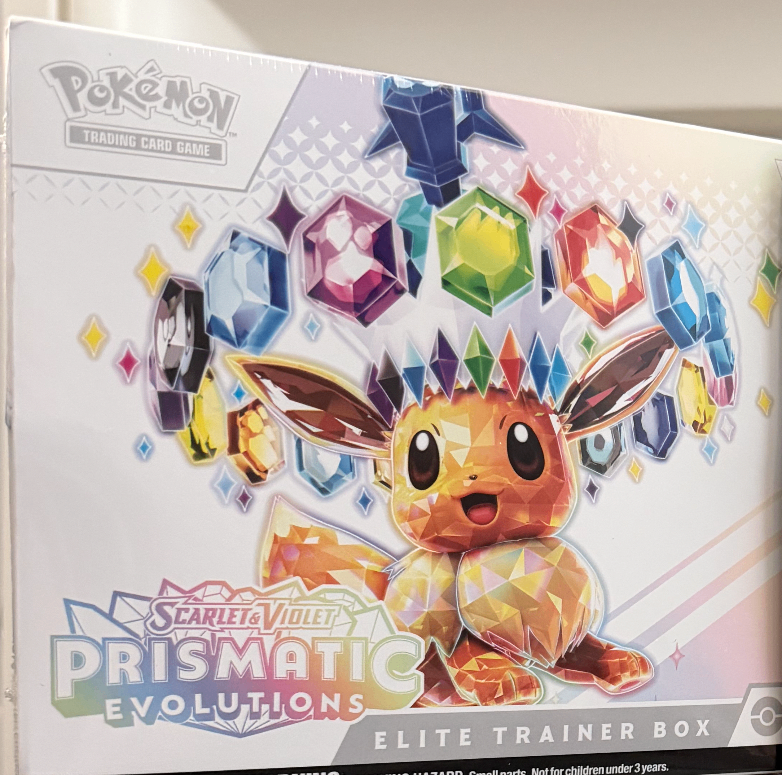 Prismatic Evolutions Pokémon Elite Trainer Box